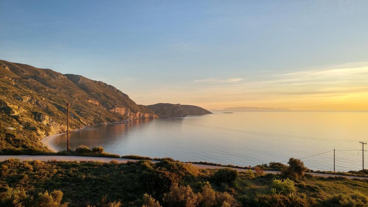 Villa With Aegean Views Akhladheri Exterior photo