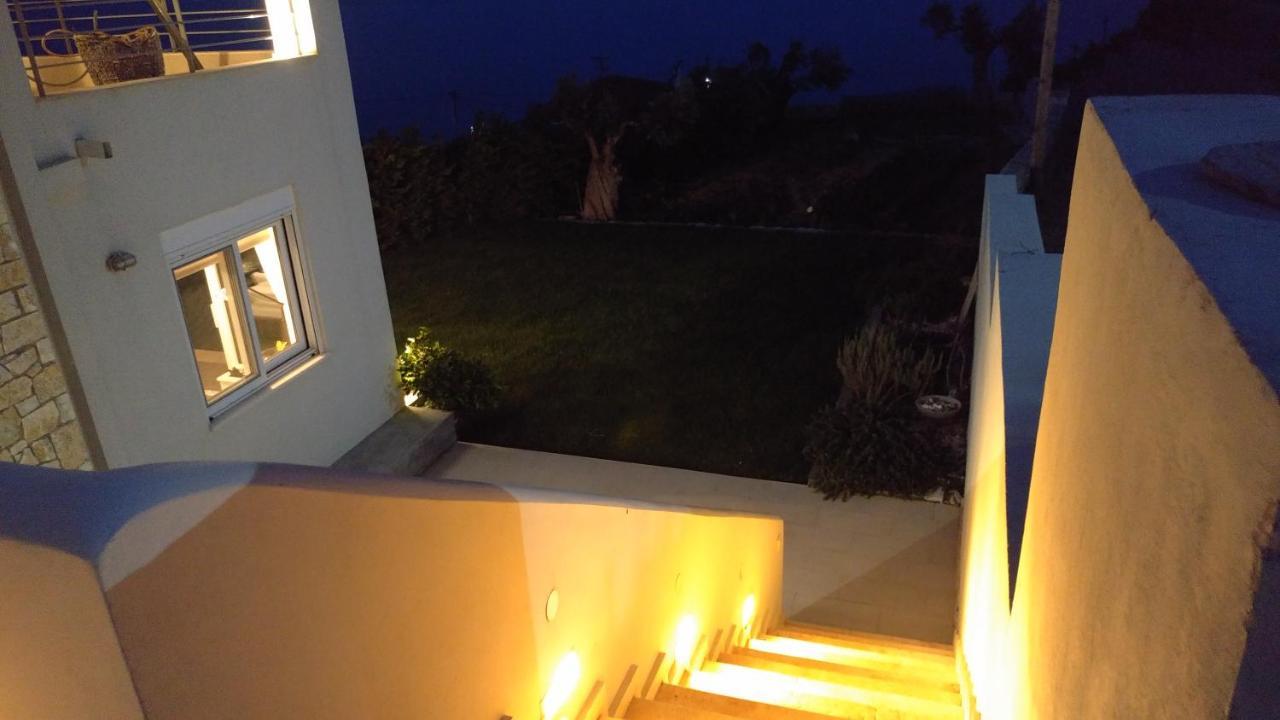 Villa With Aegean Views Akhladheri Exterior photo