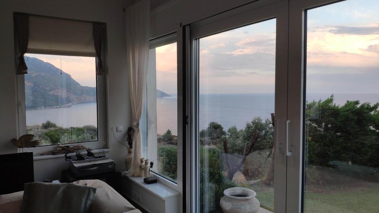 Villa With Aegean Views Akhladheri Exterior photo