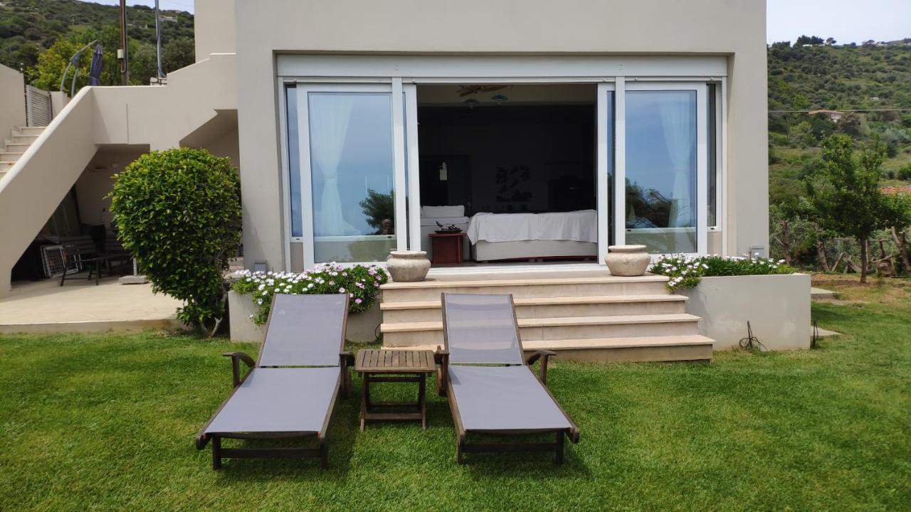 Villa With Aegean Views Akhladheri Exterior photo